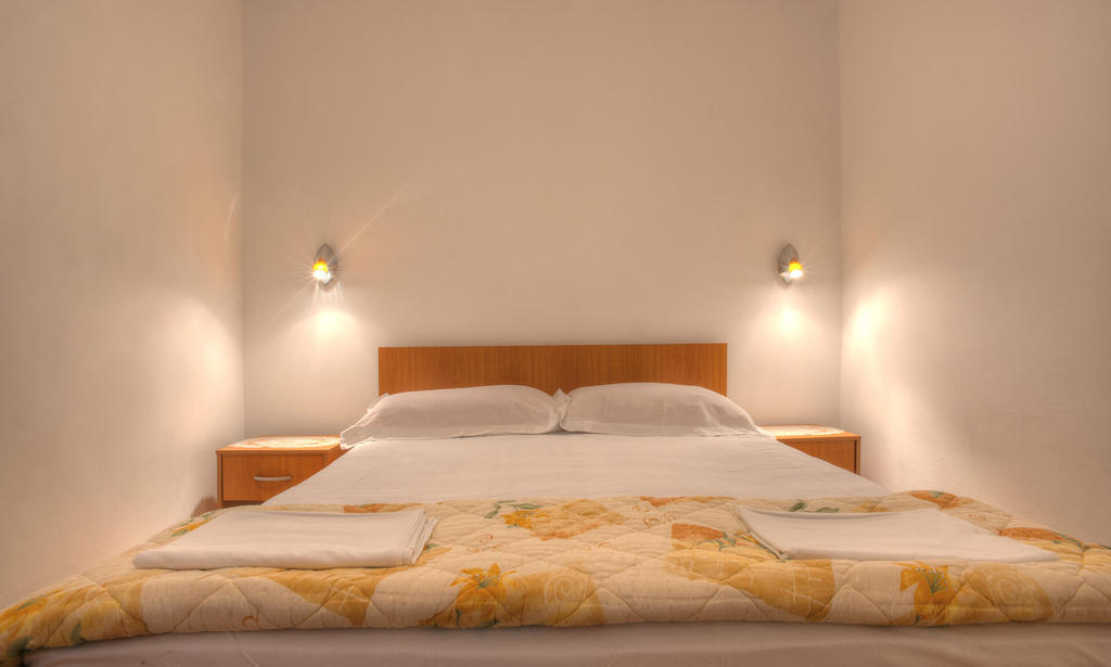 Apartments Durasevic Ivo スヴェティ・ステファン 部屋 写真